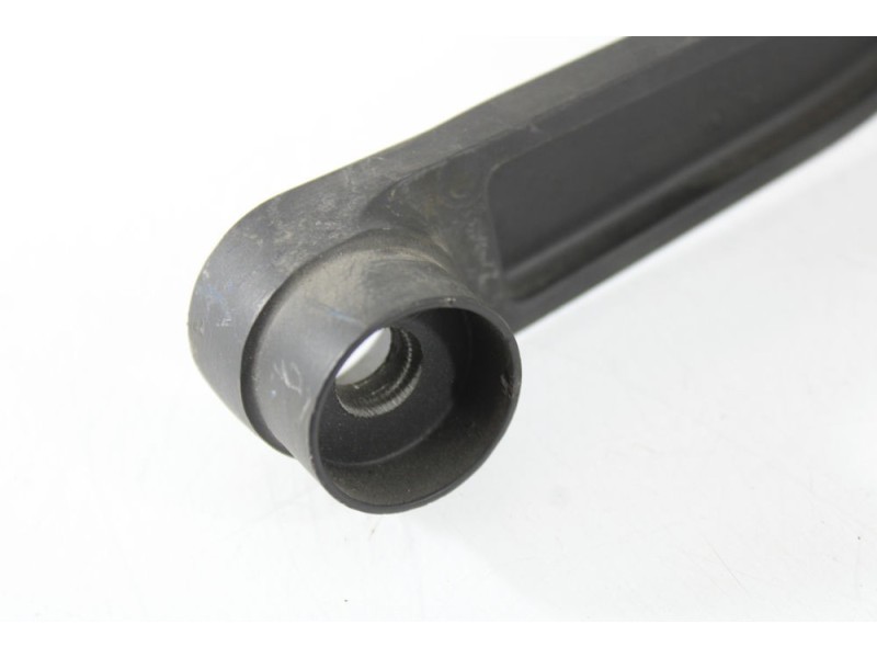 Recambio de brazo limpia delantero derecho para kia sorento 2.5 crdi cat referencia OEM IAM   