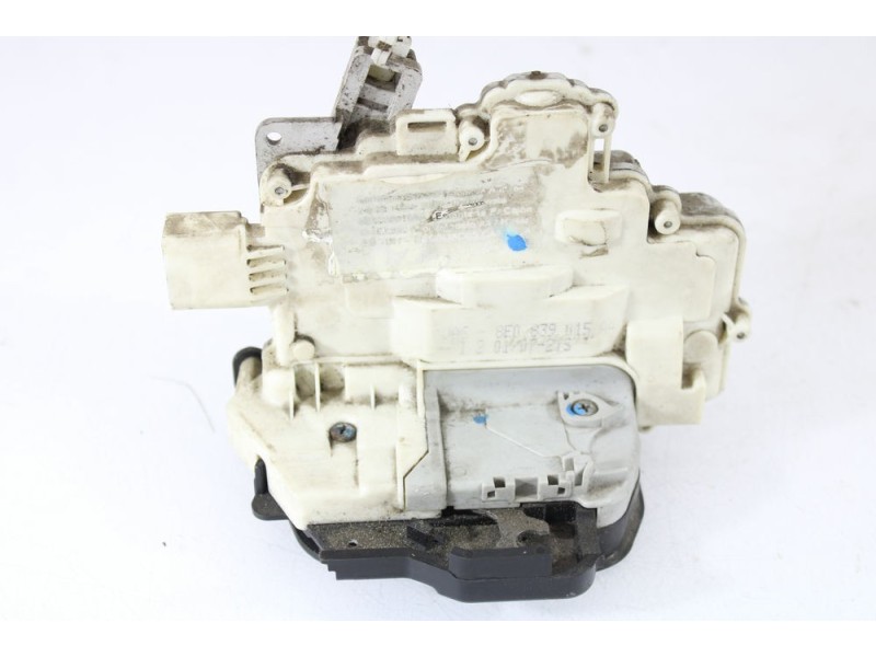 Recambio de cerradura puerta trasera izquierda para audi a4 berlina (8e) referencia OEM IAM 8E0839015AA  