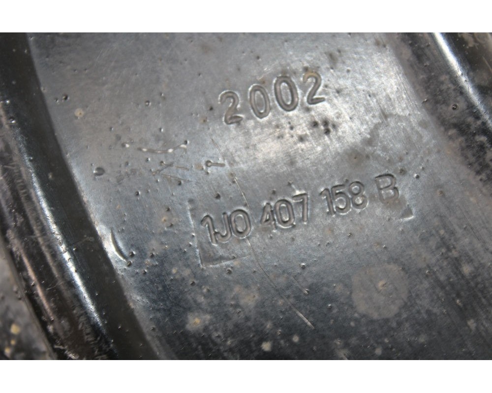 Recambio de brazo suspension inferior delantero derecho para volkswagen new beetle (9c1/1c1) 1.6 referencia OEM IAM 1J0407158B  