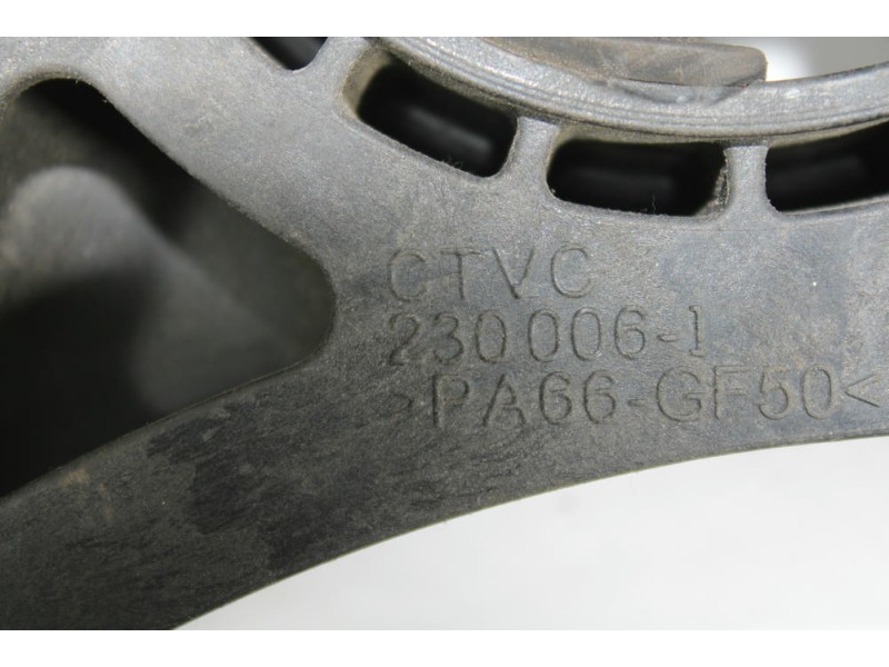 Recambio de soporte motor para opel insignia berlina referencia OEM IAM 13227769  