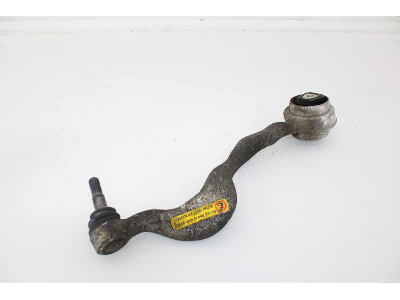 Recambio de brazo suspension inferior delantero izquierdo para bmw serie 1 berlina (e81/e87) 118d referencia OEM IAM AW6082  