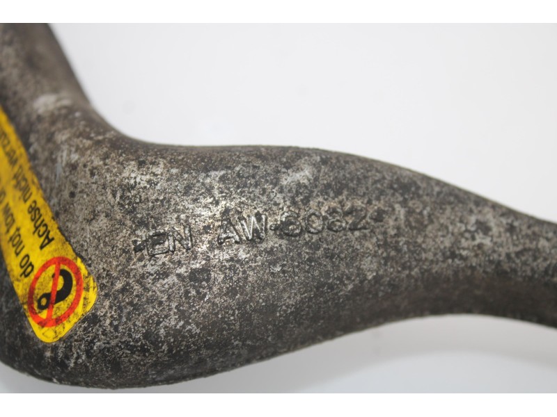 Recambio de brazo suspension inferior delantero izquierdo para bmw serie 1 berlina (e81/e87) 118d referencia OEM IAM AW6082  