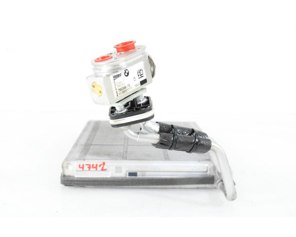 Recambio de evaporador aire acondicionado para bmw 2 coupé (f22, f87) 218 i referencia OEM IAM T89256A  