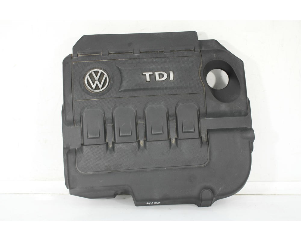 Recambio de tapa motor para volkswagen golf vii lim. (5g1) advance bluemotion referencia OEM IAM 04L103954Q  