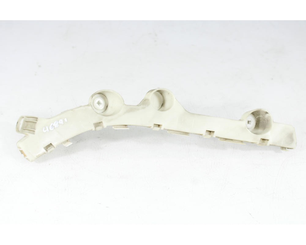 Recambio de soporte izquierdo paragolpe trasero para mazda 2 (dy) 1.4 cd referencia OEM IAM D651502J1  