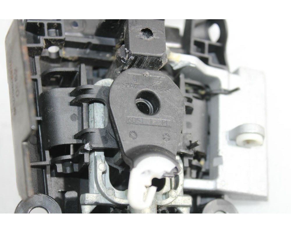 Recambio de maneta exterior delantera derecha para opel insignia a (g09) 2.0 cdti (68) referencia OEM IAM 14096401  