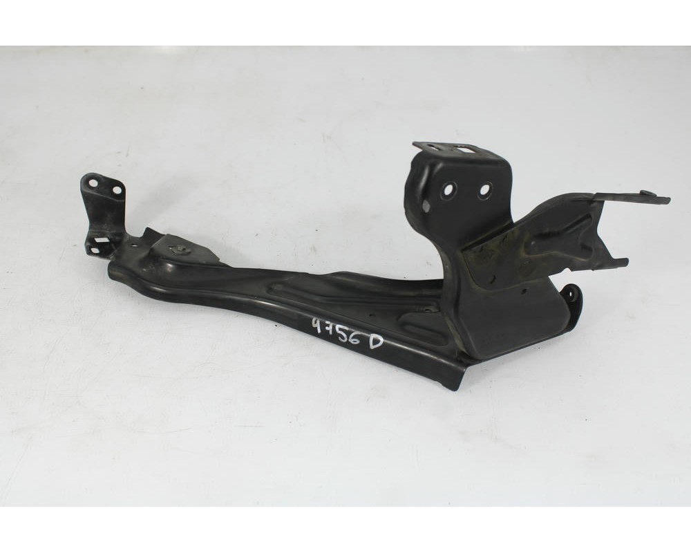 Recambio de soporte faro derecho para mercedes-benz clase c (w204) c 220 cdi (204.008) referencia OEM IAM PP204620590  