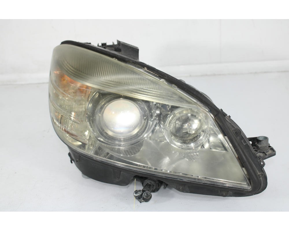 Recambio de faro derecho para mercedes-benz clase c (w204) c 220 cdi (204.008) referencia OEM IAM A2048203061  