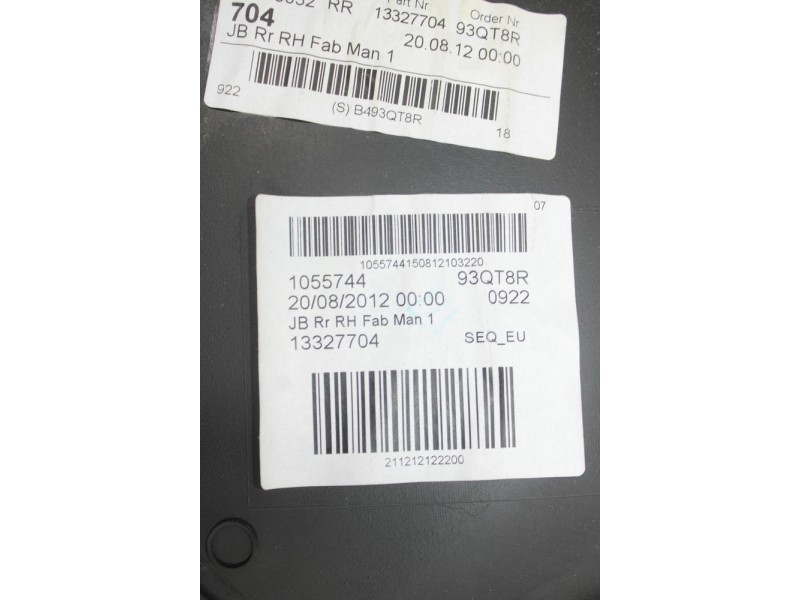 Recambio de guarnecido puerta trasera derecha para opel insignia a (g09) 2.0 cdti (68) referencia OEM IAM 13327704  