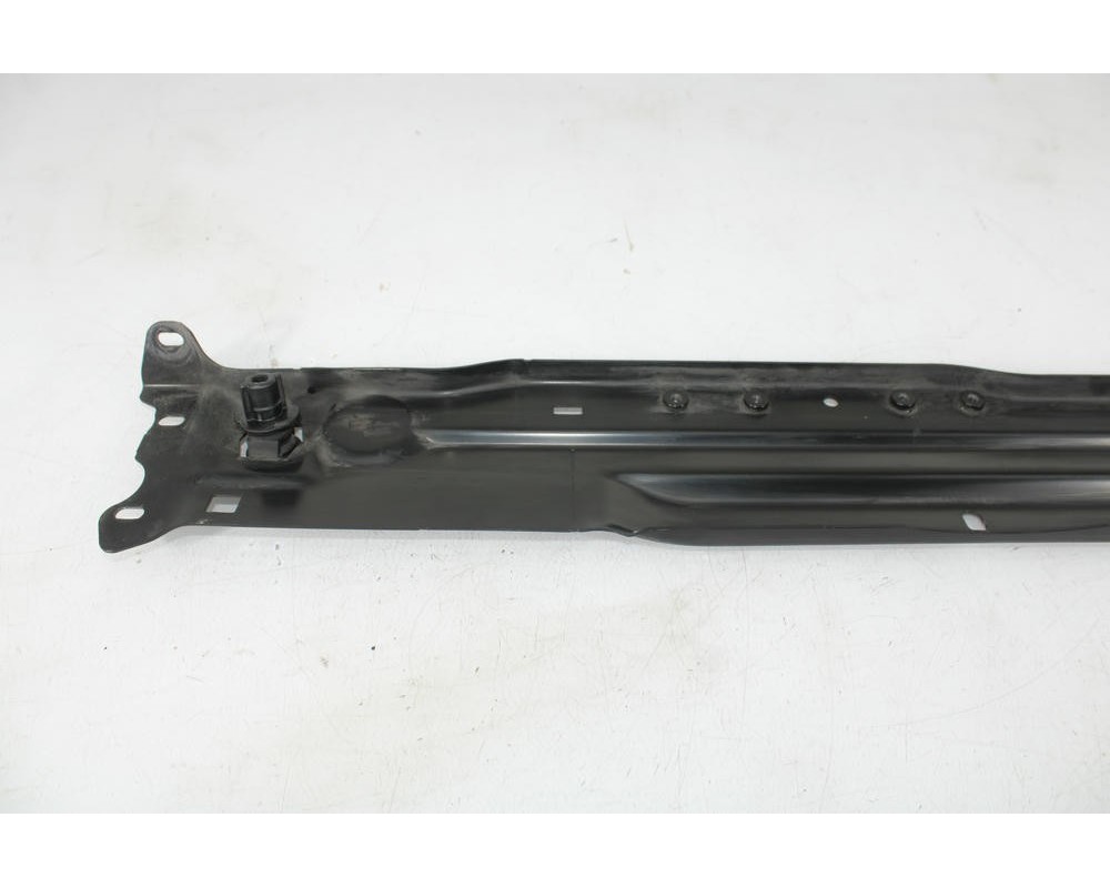 Recambio de travesaño superior para mercedes-benz clase c (w204) c 220 cdi (204.008) referencia OEM IAM A2046200072  