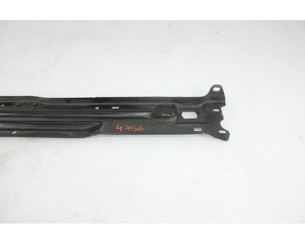 Recambio de travesaño superior para mercedes-benz clase c (w204) c 220 cdi (204.008) referencia OEM IAM A2046200072  