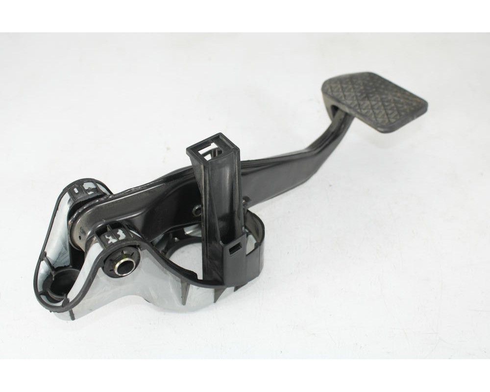 Recambio de pedal freno para mercedes-benz clase c (w204) c 220 cdi (204.008) referencia OEM IAM A2042902001  