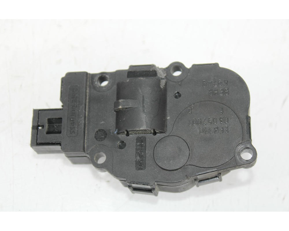 Recambio de motor trampilla calefaccion para mercedes-benz clase c (w204) c 220 cdi (204.008) referencia OEM IAM EFB330/4  