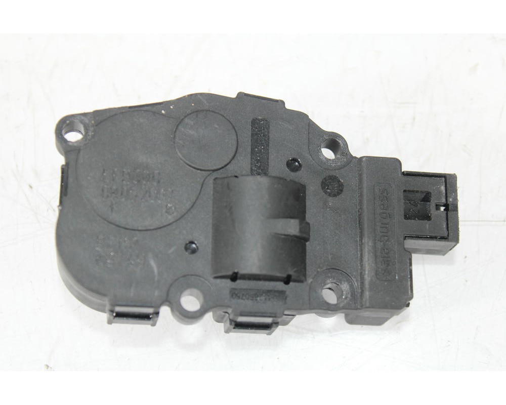 Recambio de motor trampilla calefaccion para mercedes-benz clase c (w204) c 220 cdi (204.008) referencia OEM IAM EFB330/5  