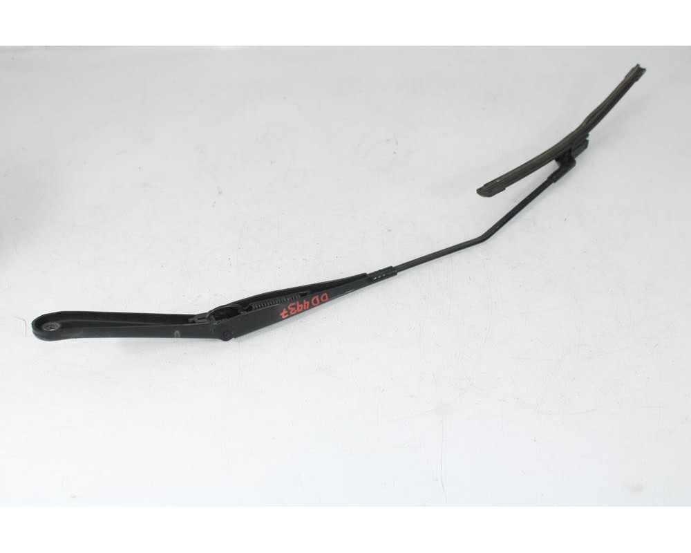 Recambio de brazo limpia delantero derecho para ford fiesta vi (cb1, ccn) 1.5 tdci referencia OEM IAM 8A6117526BF  