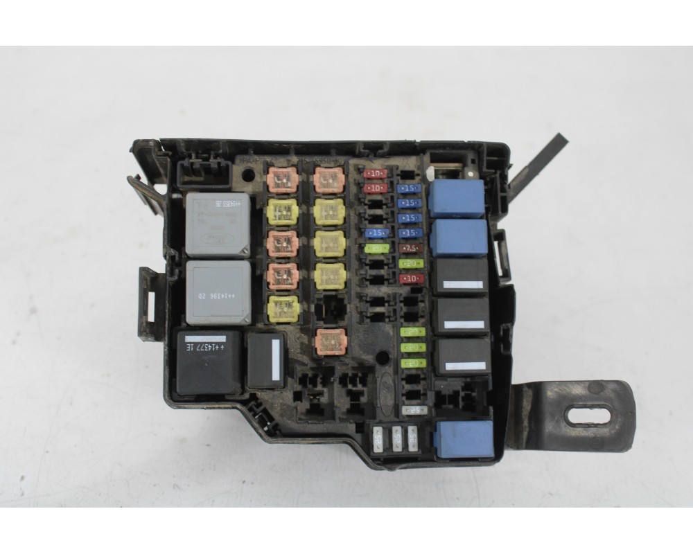 Recambio de caja reles / fusibles para ford fiesta vi (cb1, ccn) 1.5 tdci referencia OEM IAM 8V5114B144BA  