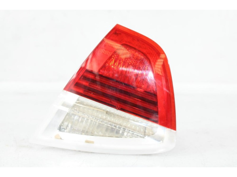 Recambio de piloto trasero derecho interior para bmw serie 3 berlina (e90) 318d referencia OEM IAM 6937460  