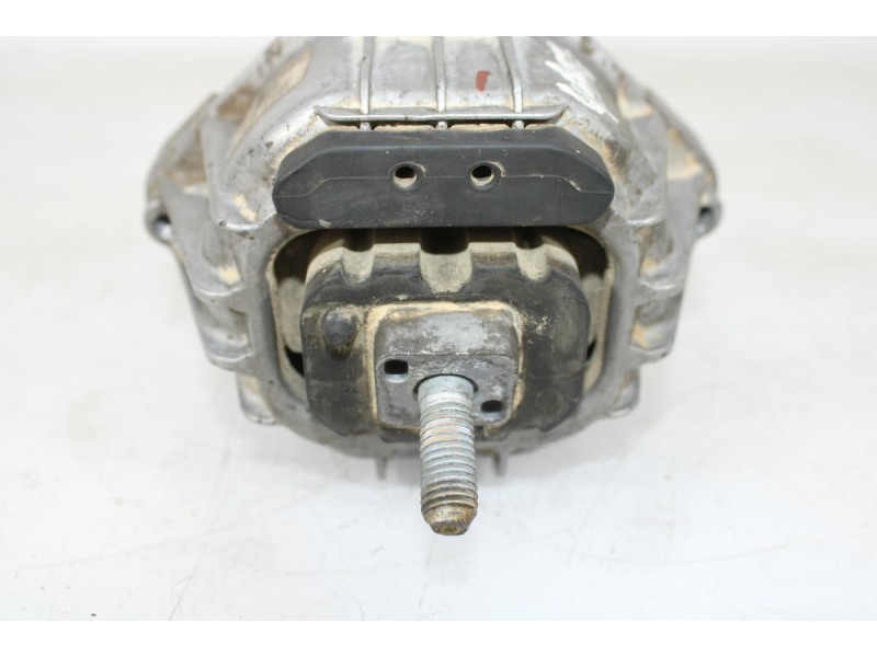 Recambio de soporte motor para bmw serie 3 berlina (e90) 318d referencia OEM IAM 676879903  