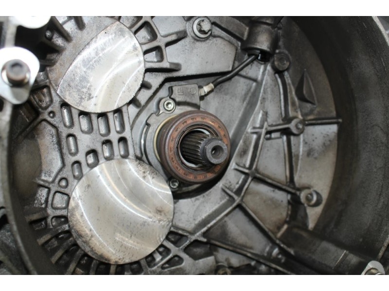 Recambio de caja cambios para opel insignia a (g09) 2.0 cdti (68) referencia OEM IAM 13228255  