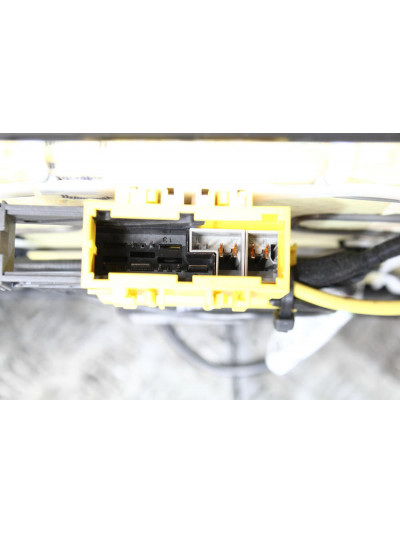 ASIENTO DELANTERO IZQUIERDO