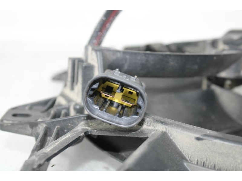 Recambio de electroventilador para opel corsa e color edition referencia OEM IAM TP1227720710  