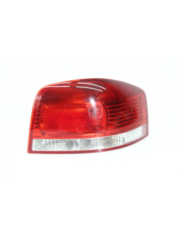 Piloto trasero derecho AUDI A3 2.0 TDI 16V 2004
