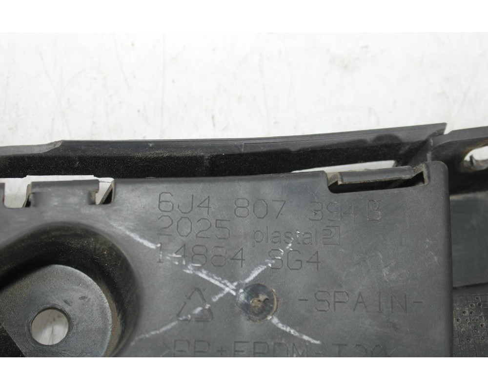 Recambio de soporte derecho paragolpe trasero para seat ibiza iv (6j5, 6p1) 1.2 referencia OEM IAM 6J4807394B  