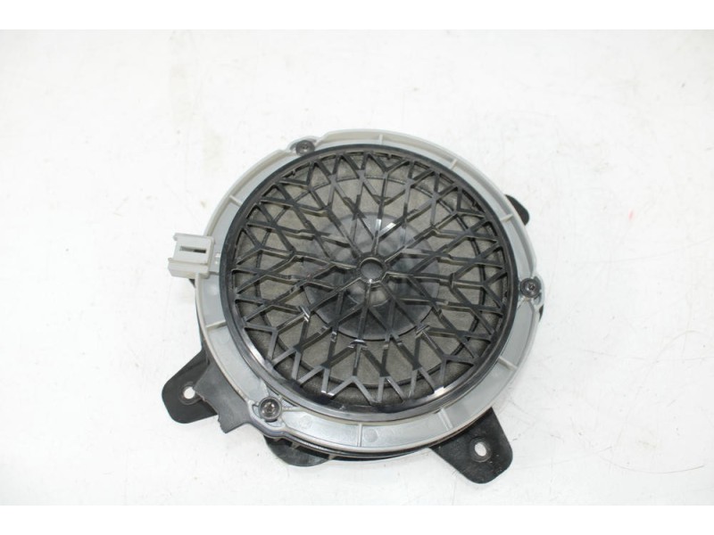 Recambio de altavoz trasero derecho para seat ibiza iv (6j5, 6p1) 1.2 referencia OEM IAM 9823191980  