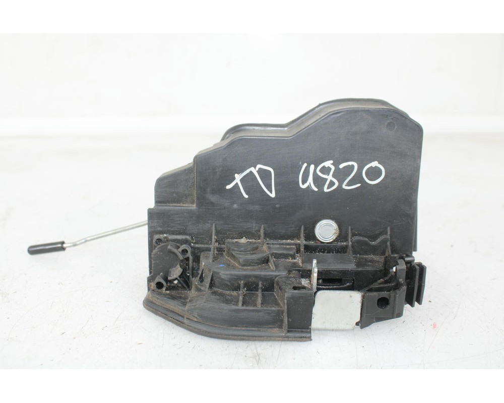 Recambio de cerradura puerta trasera derecha para bmw 1 (f20) 116 d referencia OEM IAM 7202148/A053702  