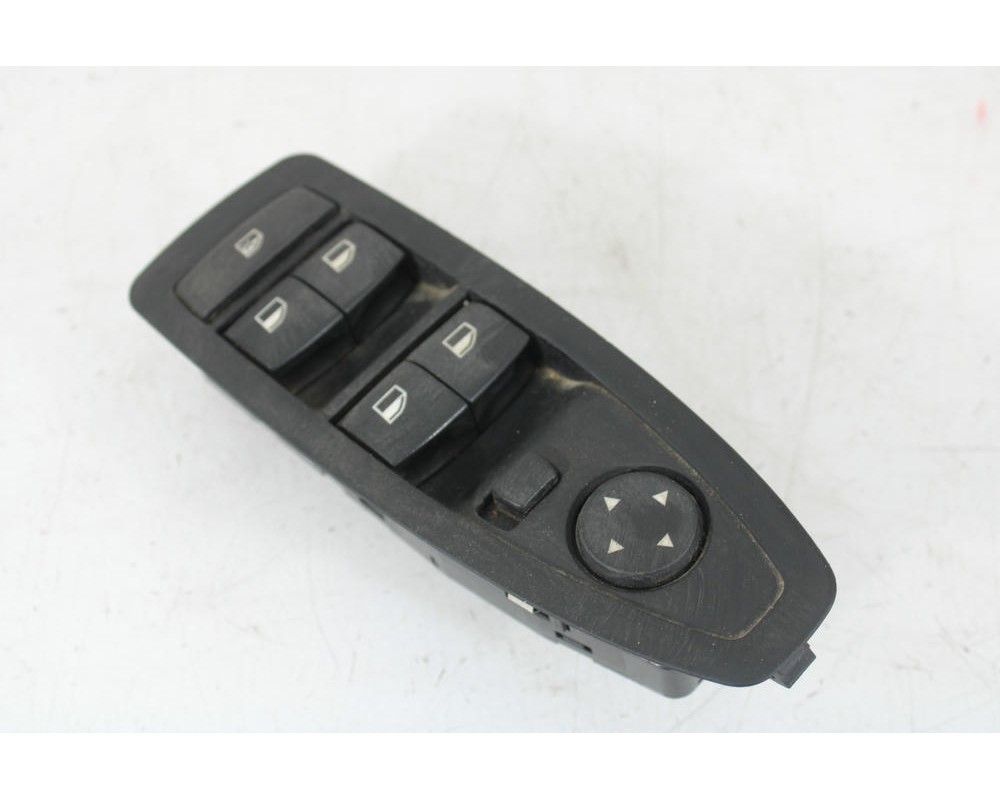 Recambio de mando elevalunas delantero izquierdo para bmw 1 (f20) 116 d referencia OEM IAM 920811003  