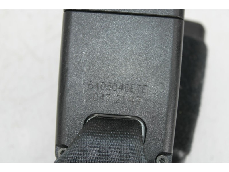 Recambio de anclaje cinturon trasero para opel corsa e color edition referencia OEM IAM 6403040ETE  