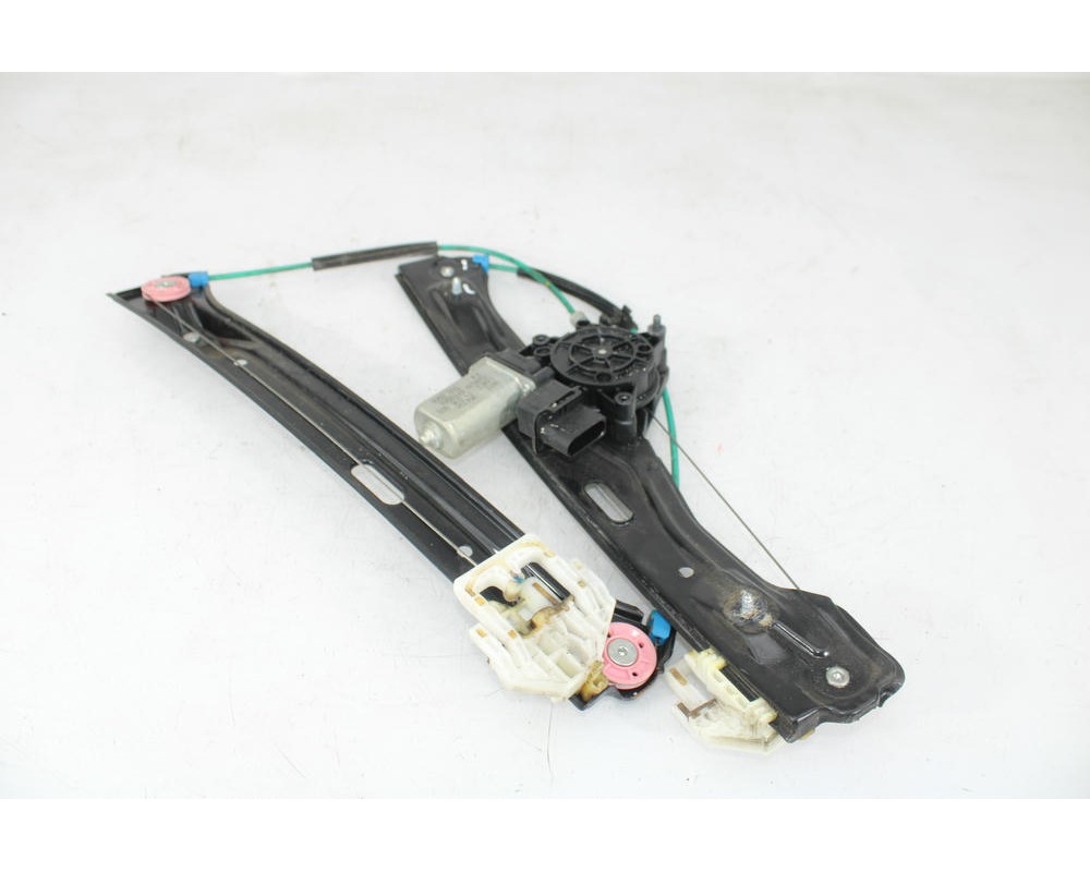 Recambio de elevalunas delantero derecho para bmw 1 (f20) 116 d referencia OEM IAM 724265206  