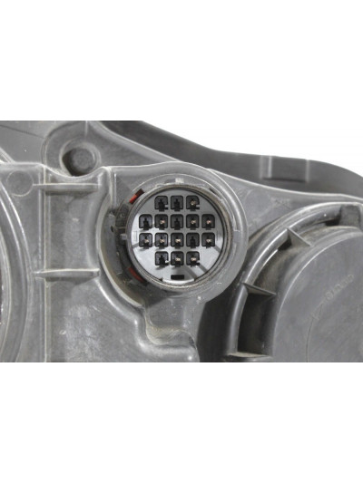 Faro izquierdo JAGUAR XF I 3.0 D 2010