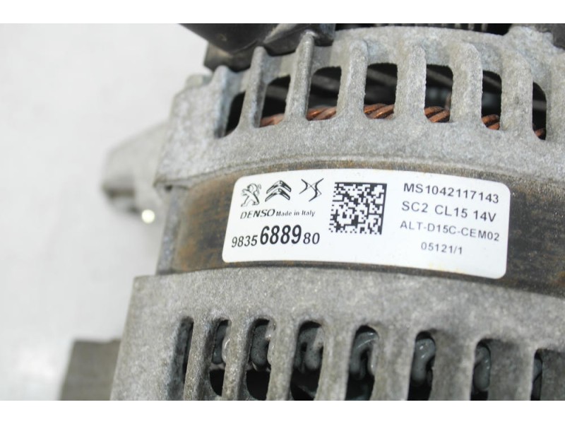 Recambio de alternador para opel corsa e color edition referencia OEM IAM 9835688980  