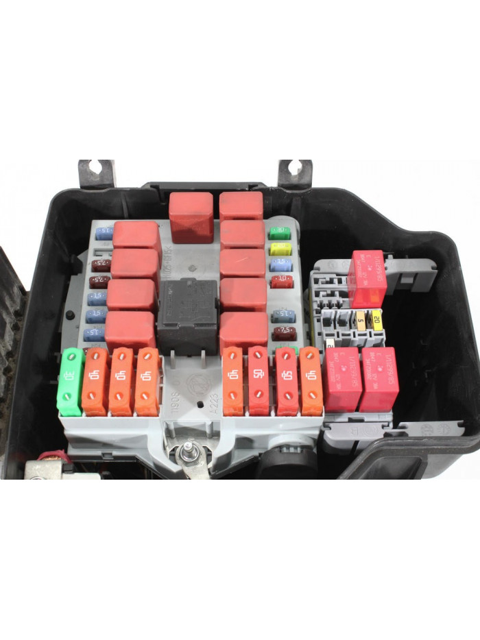 Caja reles / fusibles PEUGEOT BOXER Furgoneta 2.0 BlueHDi 130 2019