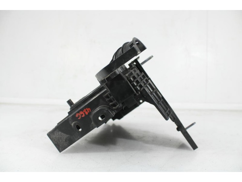 Recambio de soporte bateria para opel corsa e color edition referencia OEM IAM 9830928180  