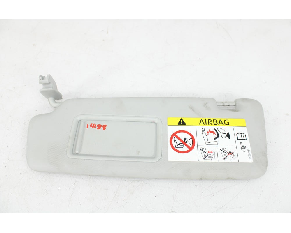 Recambio de parasol izquierdo para audi a3 sportback (8va) ambiente referencia OEM IAM 8V085755/8V0857551  