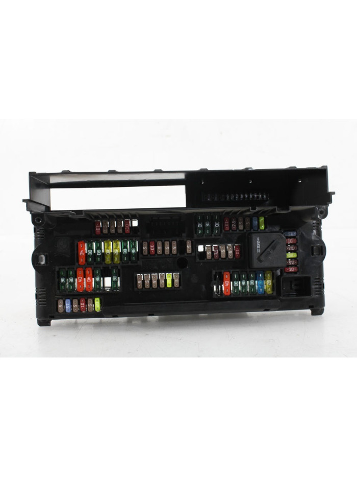 CAJA RELES / FUSIBLES