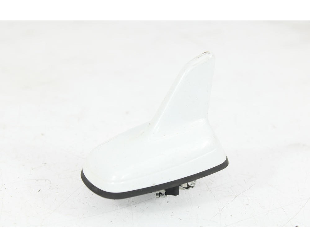 Recambio de antena para audi a3 sportback (8va) ambiente referencia OEM IAM 8V0035503AG/10301693  