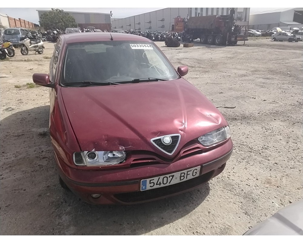 alfa romeo 145 (930_) del año 2001