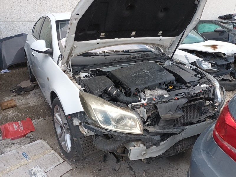 opel insignia a (g09) del año 2011