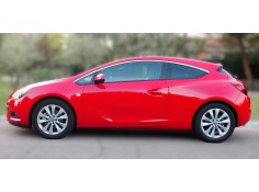 opel astra j gtc del año 2012