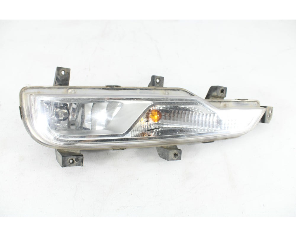 Recambio de faro antiniebla izquierdo para ssangyong rexton w / rexton 2.0 xdi referencia OEM IAM 8320108C00  