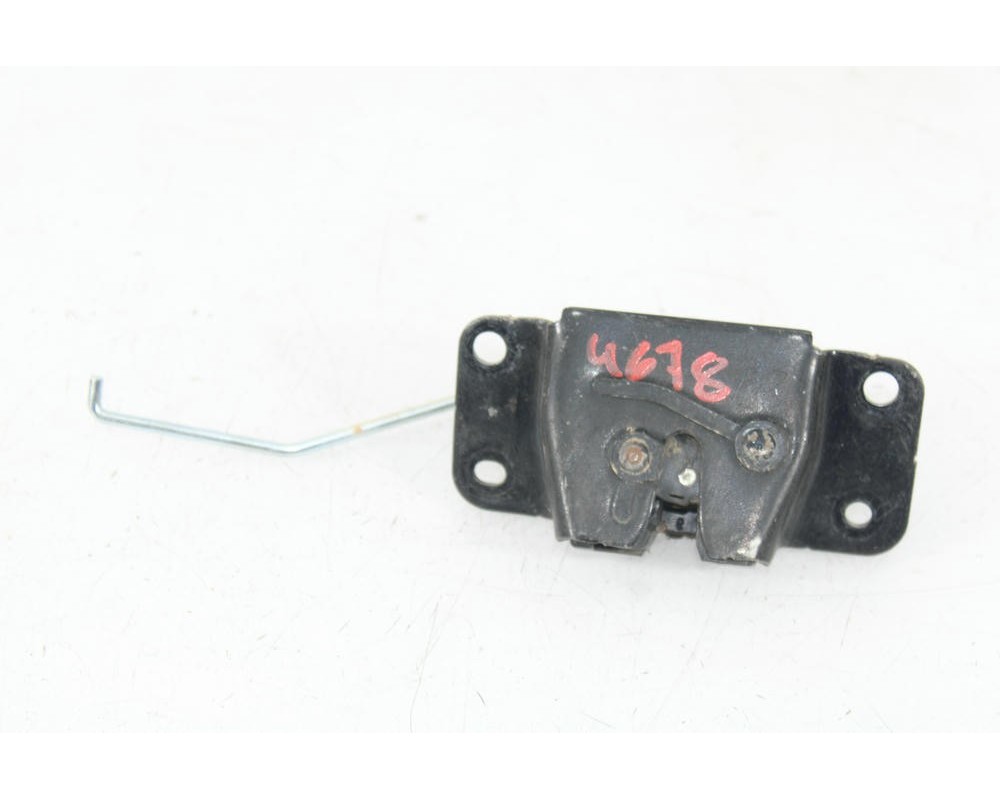 Recambio de cerradura maletero / porton para ssangyong rexton w / rexton 2.0 xdi referencia OEM IAM LYE/NCB  