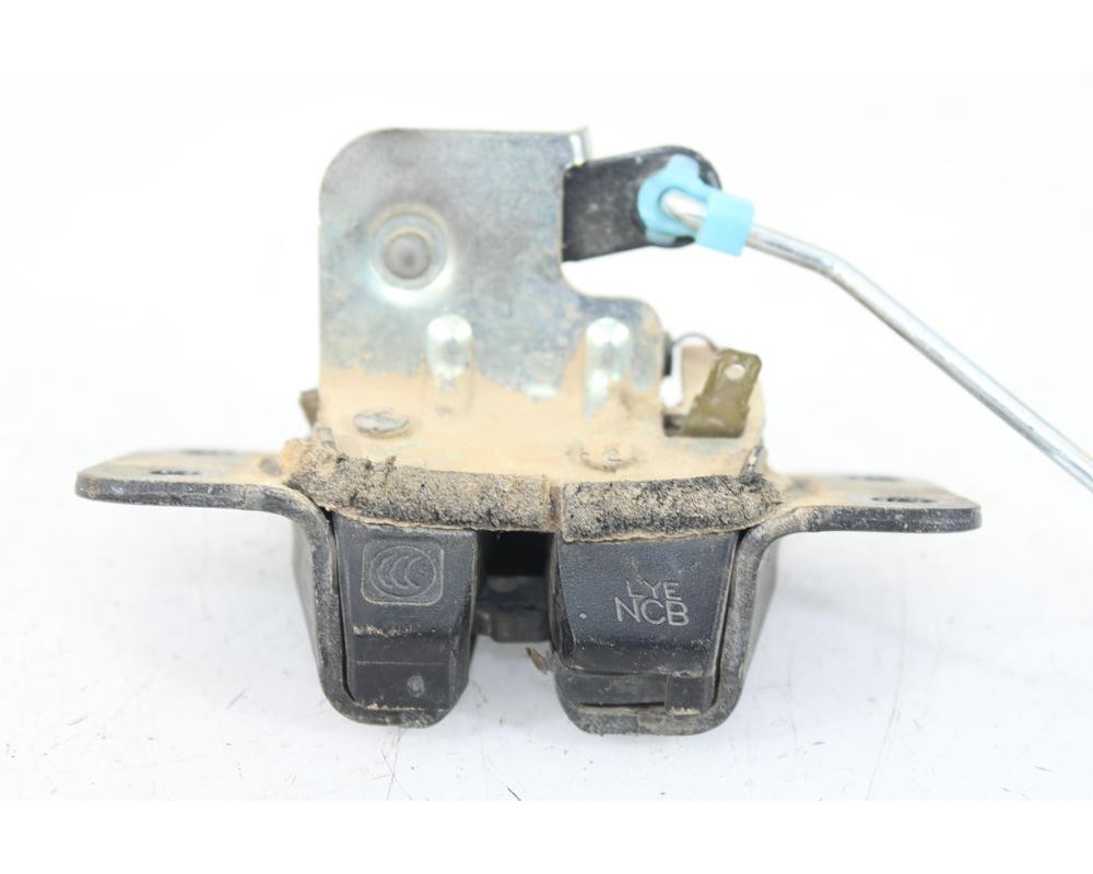 Recambio de cerradura maletero / porton para ssangyong rexton w / rexton 2.0 xdi referencia OEM IAM LYE/NCB  