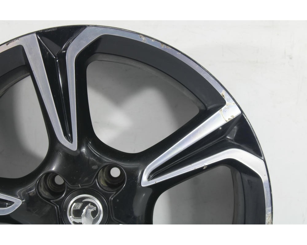 Recambio de llanta para opel corsa f (p2jo) 1.2 (68) referencia OEM IAM 9332281680/4266/1  