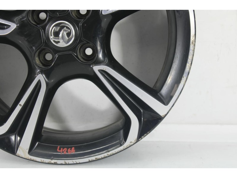 Recambio de llanta para opel corsa f (p2jo) 1.2 (68) referencia OEM IAM 9332281680/4266/1  