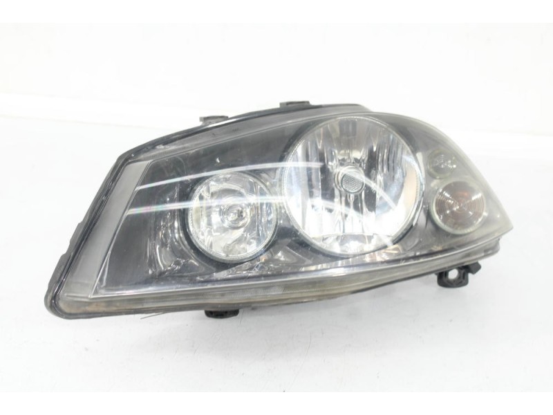 Recambio de faro izquierdo para seat ibiza iii (6l1) 1.4 16v referencia OEM IAM 6L1941751B  