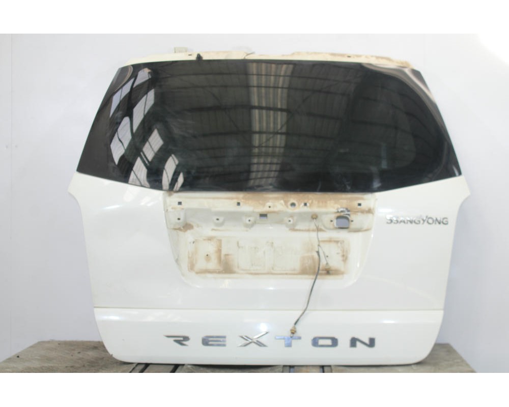 Recambio de porton trasero para ssangyong rexton w / rexton 2.0 xdi referencia OEM IAM   