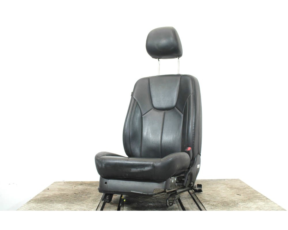 Recambio de asiento delantero derecho para ssangyong rexton w / rexton 2.0 xdi referencia OEM IAM 4678DD  